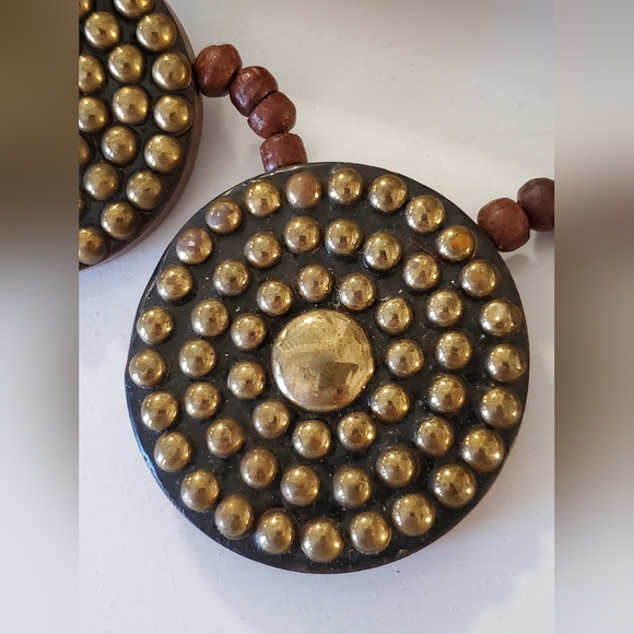 Artisan statement necklace wood brass studded studs disc's beads vintage boho - Picture 8 of 16